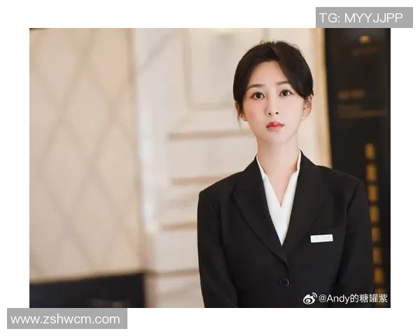 足球明星的女友yz揭秘她的生活与爱情故事引发热议