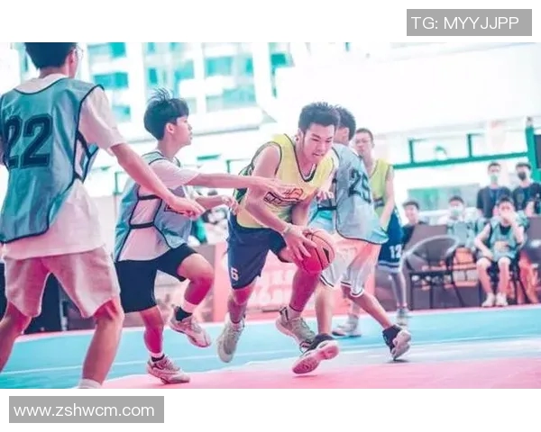 热爱篮球的足球巨星们他们如何在球场与篮球场中找到激情与灵感